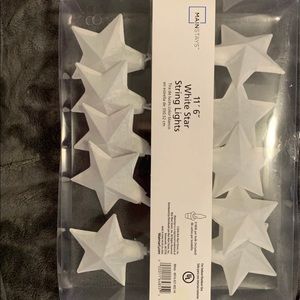 Unopened Decorative white star string lights